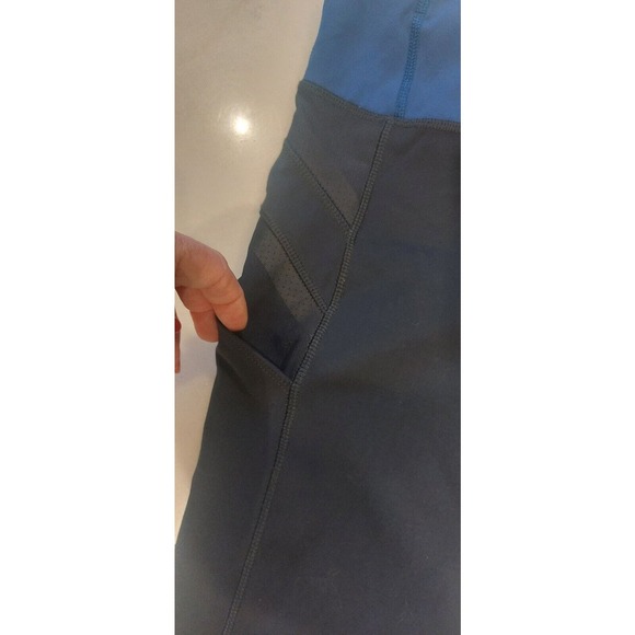 Lululemon Crop Women's Leggings Size 6‎ Navy Mid Rise Pocket Logo - Picture 5 of 12